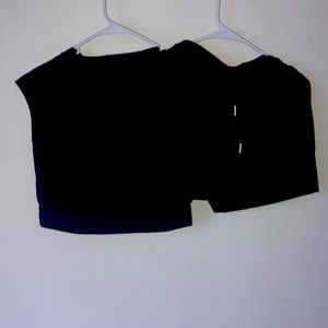 Black ribbed workout outfit